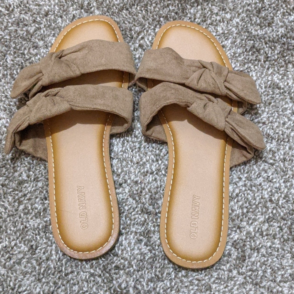 Old Navy Bow sandals